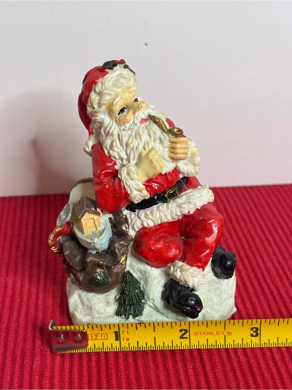 International Santa Claus Collection. Santa with a Bag of Toy 1992